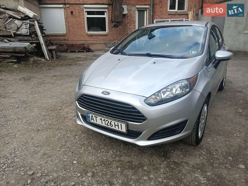 Седан Ford Fiesta 2017 в Ивано-Франковске