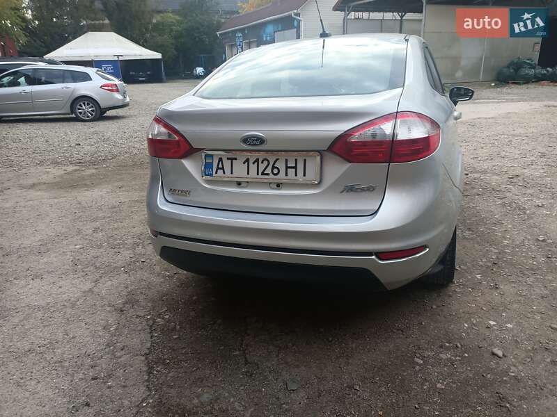 Седан Ford Fiesta 2017 в Ивано-Франковске