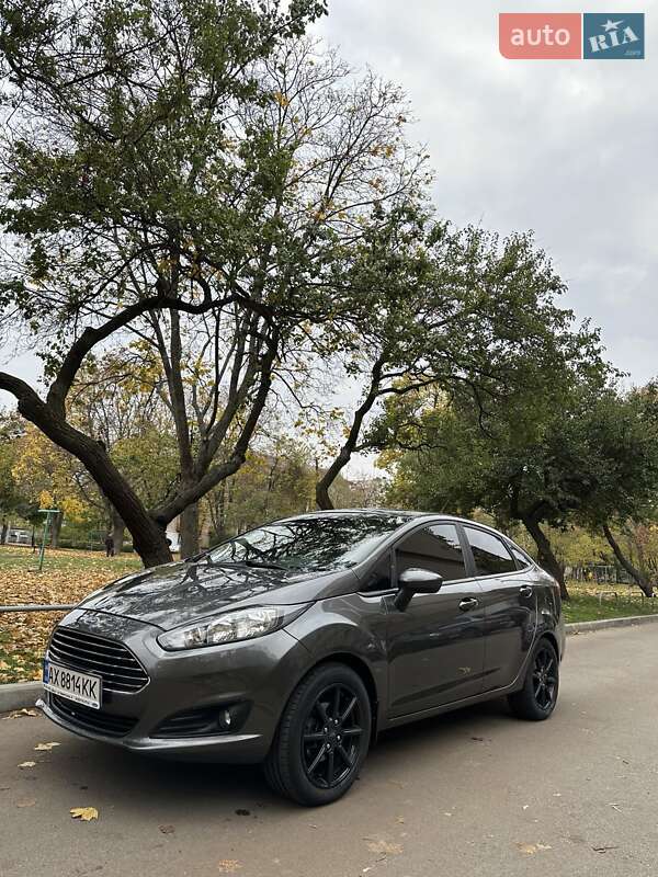 Седан Ford Fiesta 2019 в 