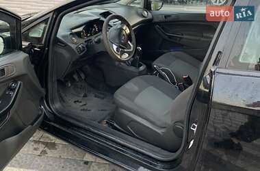 Хетчбек Ford Fiesta 2013 в  фото 3 Хетчбек Ford Fiesta 2013 в
