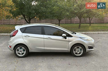 Хетчбек Ford Fiesta 2017 в 