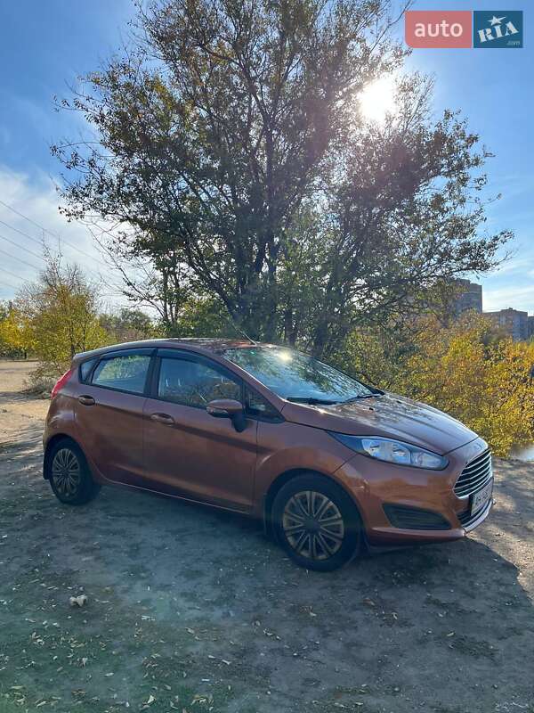 Хэтчбек Ford Fiesta 2013 в Днепре
