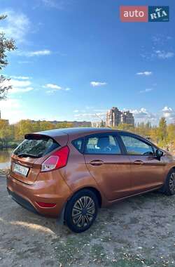 Хэтчбек Ford Fiesta 2013 в 
