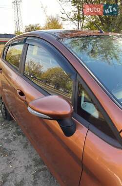 Хэтчбек Ford Fiesta 2013 в 