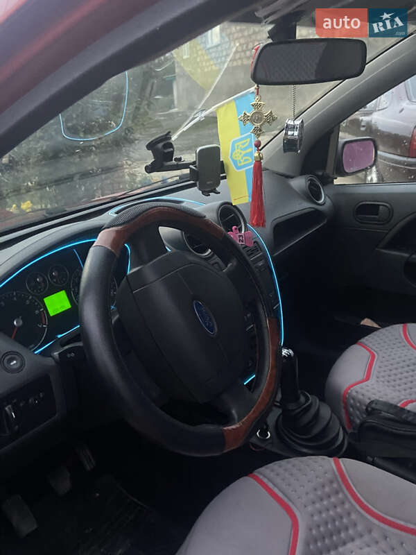 Хэтчбек Ford Fiesta 2007 в Виннице