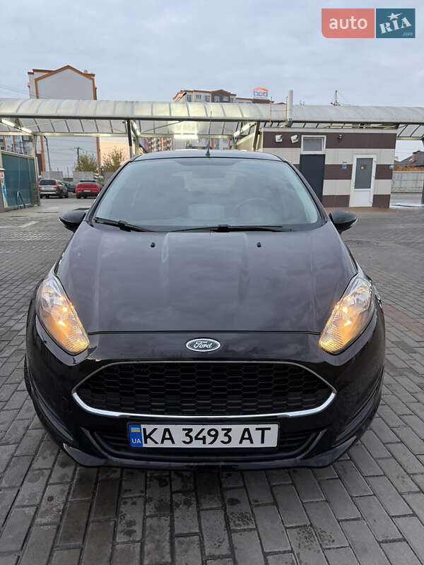 Хэтчбек Ford Fiesta 2016 в Киеве фото 2 Хэтчбек Ford Fiesta 2016 в Киеве