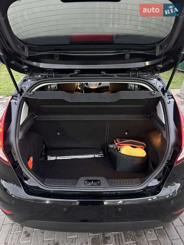 Хэтчбек Ford Fiesta 2016 в Киеве фото 9 Хэтчбек Ford Fiesta 2016 в Киеве
