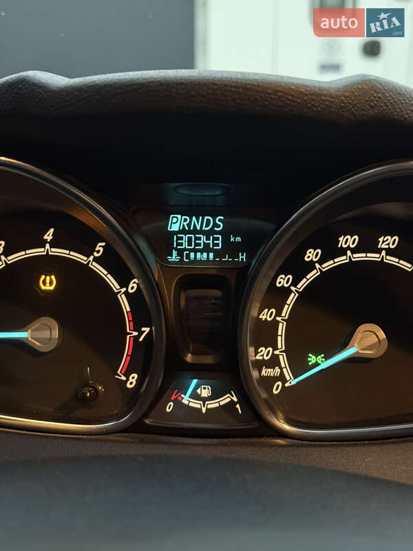 Хэтчбек Ford Fiesta 2016 в Киеве фото 12 Хэтчбек Ford Fiesta 2016 в Киеве