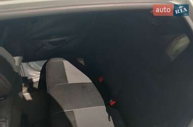 Хэтчбек Ford Fiesta 2012 в 