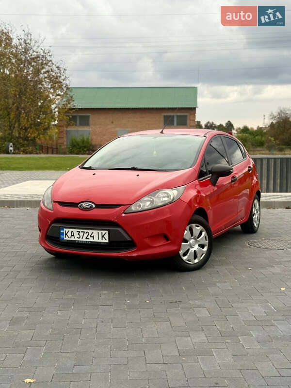 Хетчбек Ford Fiesta 2012 в Лубнах фото 2 Хетчбек Ford Fiesta 2012 в Лубнах