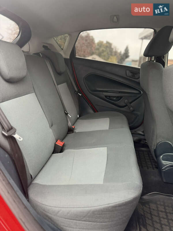 Хетчбек Ford Fiesta 2012 в Лубнах фото 21 Хетчбек Ford Fiesta 2012 в Лубнах