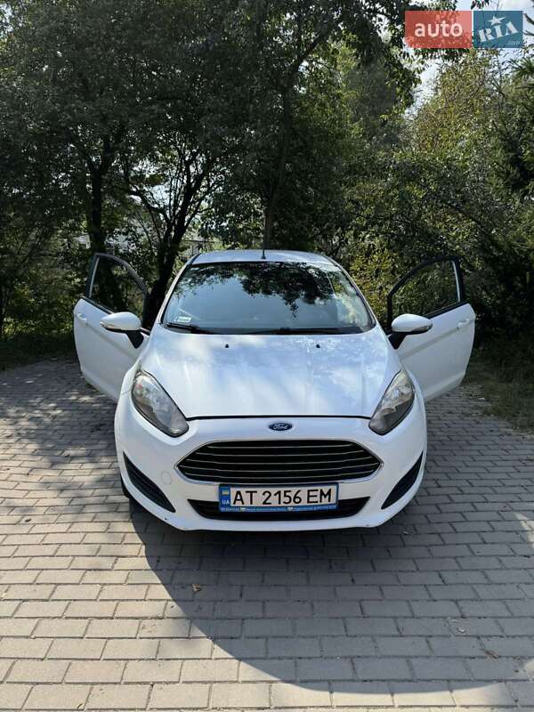 Хэтчбек Ford Fiesta 2013 в Ивано-Франковске фото 4 Хэтчбек Ford Fiesta 2013 в Ивано-Франковске