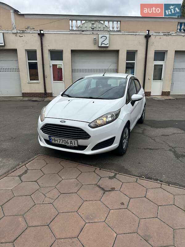 Хэтчбек Ford Fiesta 2014 в Одессе фото 3 Хэтчбек Ford Fiesta 2014 в Одессе
