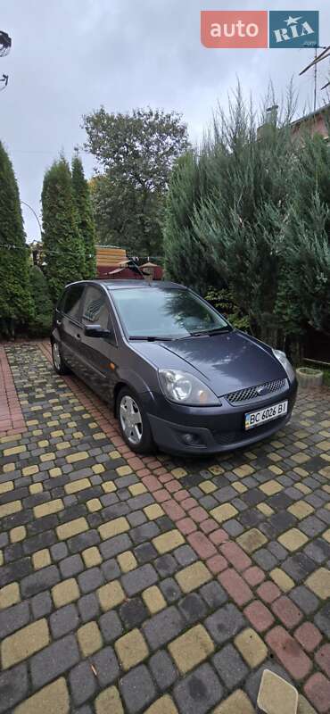 Хетчбек Ford Fiesta 2008 в Львові