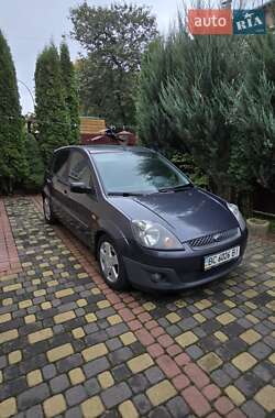Хэтчбек Ford Fiesta 2008 в 