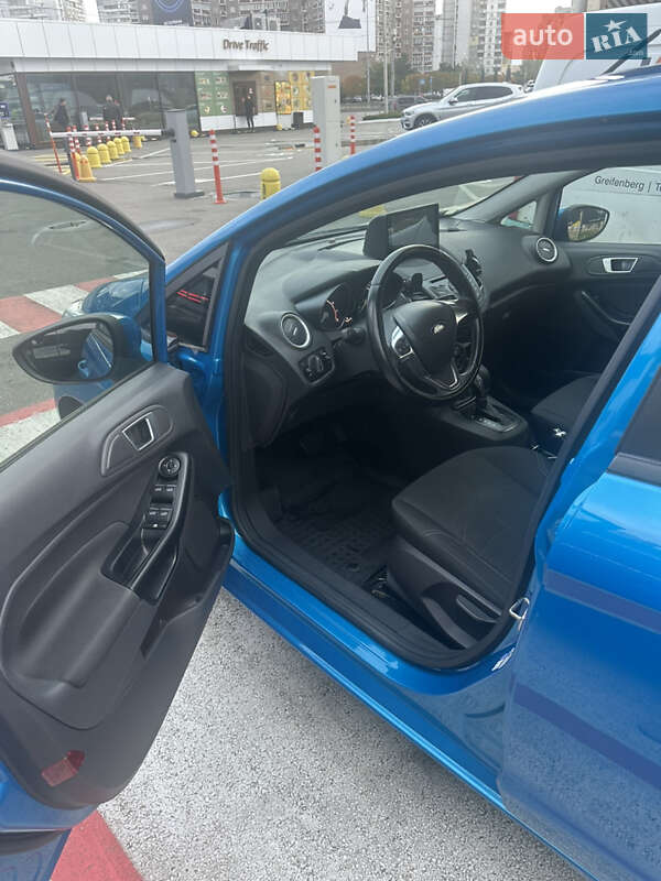 Хэтчбек Ford Fiesta 2016 в Киеве фото 5 Хэтчбек Ford Fiesta 2016 в Киеве