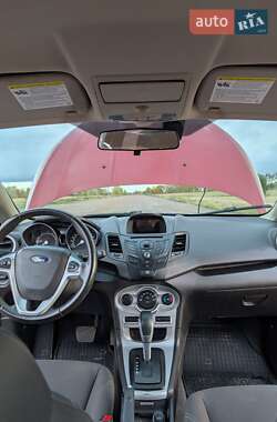 Седан Ford Fiesta 2014 в 