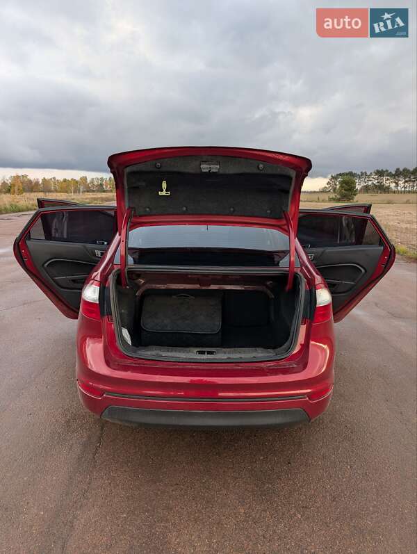 Седан Ford Fiesta 2014 в Нежине фото 18 Седан Ford Fiesta 2014 в Нежине