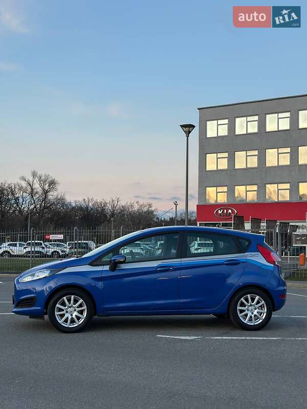 Хэтчбек Ford Fiesta 2013 в Киеве