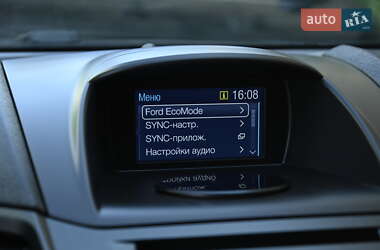 Хэтчбек Ford Fiesta 2017 в 