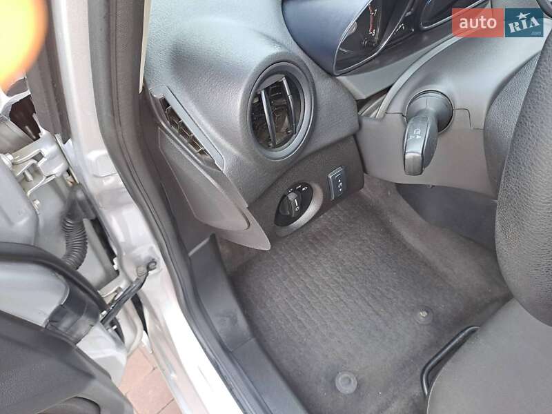 Седан Ford Fiesta 2017 в Києві фото 4 Седан Ford Fiesta 2017 в Києві
