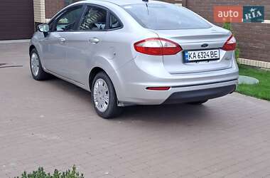 Седан Ford Fiesta 2017 в 
