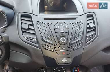 Седан Ford Fiesta 2017 в 