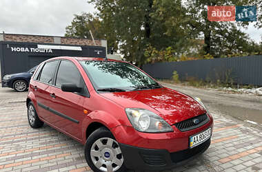 Хэтчбек Ford Fiesta 2008 в 