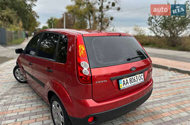 Хэтчбек Ford Fiesta 2008 в 