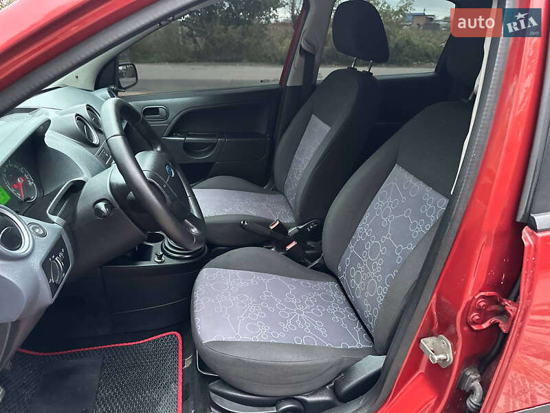 Хетчбек Ford Fiesta 2008 в Білій Церкві