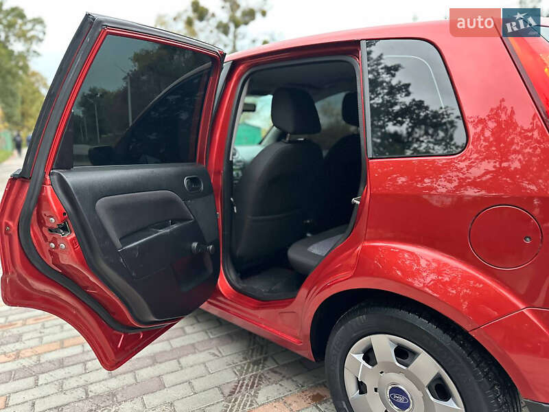 Хетчбек Ford Fiesta 2008 в Білій Церкві