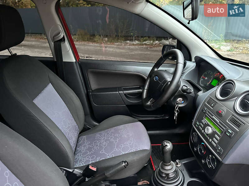 Хетчбек Ford Fiesta 2008 в Білій Церкві