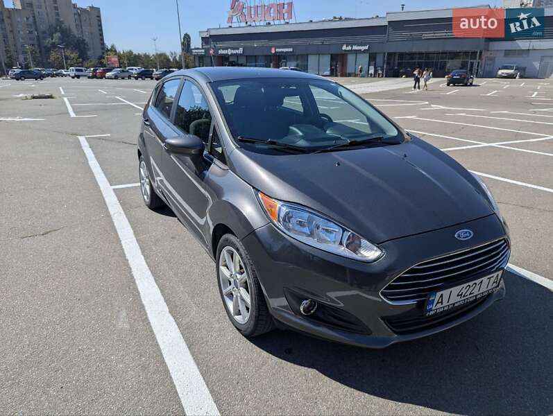 Хэтчбек Ford Fiesta 2018 в Киеве