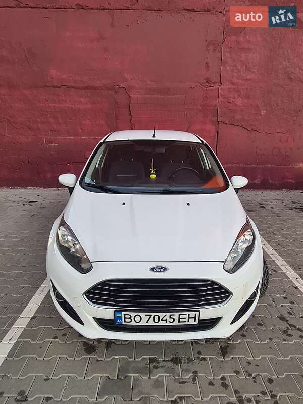 Хэтчбек Ford Fiesta 2013 в Тернополе