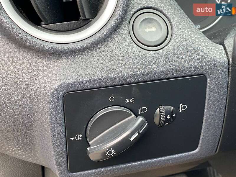 Хетчбек Ford Fiesta 2006 в Києві фото 25 Хетчбек Ford Fiesta 2006 в Києві