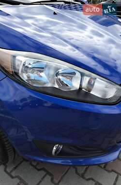 Хэтчбек Ford Fiesta 2014 в 
