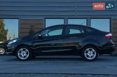 Хэтчбек Ford Fiesta 2018 в 