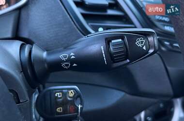 Хэтчбек Ford Fiesta 2018 в 
