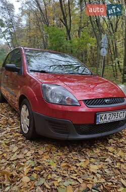 Хэтчбек Ford Fiesta 2007 в Киеве