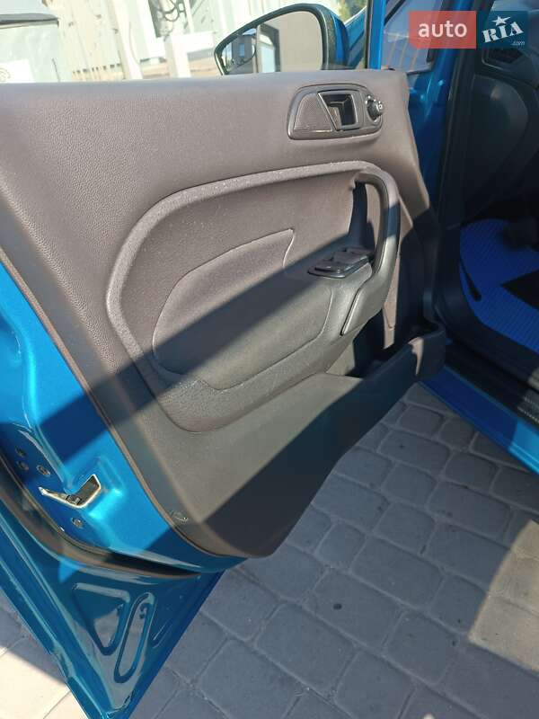 Хэтчбек Ford Fiesta 2016 в Львове фото 8 Хэтчбек Ford Fiesta 2016 в Львове