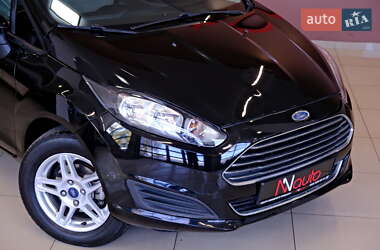 Хэтчбек Ford Fiesta 2018 в 