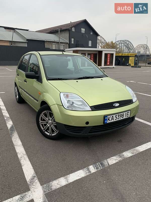 Хетчбек Ford Fiesta 2005 в Києві