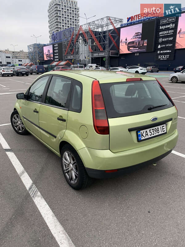 Хетчбек Ford Fiesta 2005 в Києві