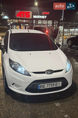 Седан Ford Fiesta 2009 в Первомайске