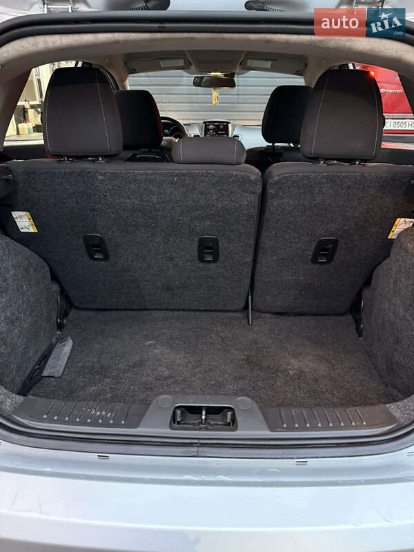 Хэтчбек Ford Fiesta 2013 в Каменском фото 4 Хэтчбек Ford Fiesta 2013 в Каменском