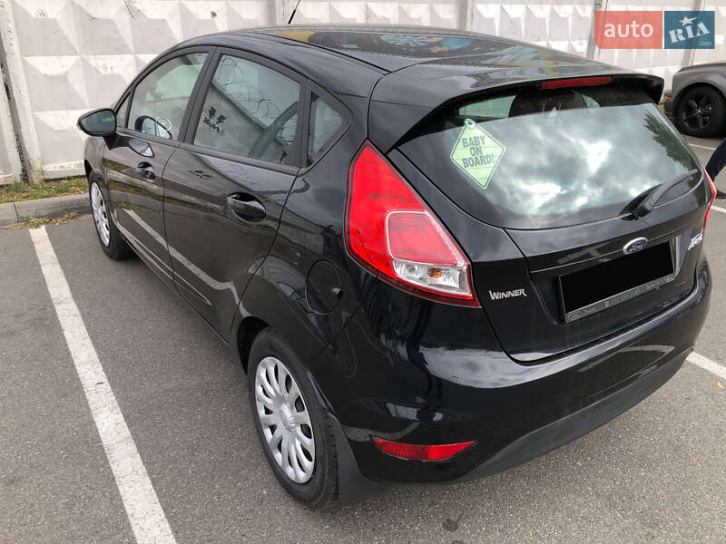 Хетчбек Ford Fiesta 2013 в Києві фото 2 Хетчбек Ford Fiesta 2013 в Києві