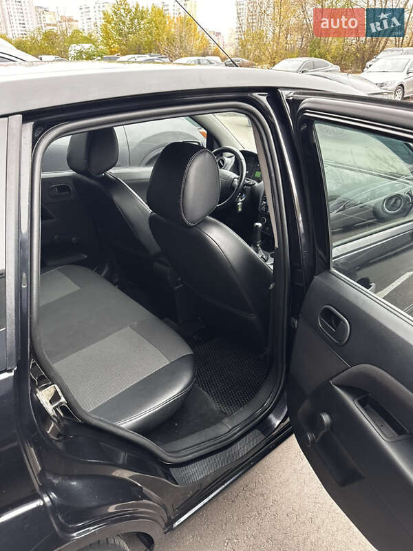 Хэтчбек Ford Fiesta 2007 в Киеве фото 8 Хэтчбек Ford Fiesta 2007 в Киеве