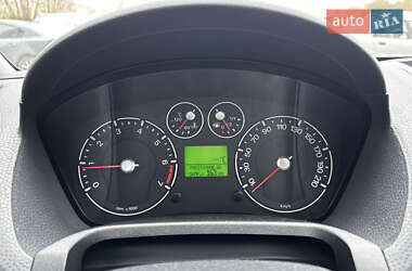 Хетчбек Ford Fiesta 2007 в  фото 13 Хетчбек Ford Fiesta 2007 в