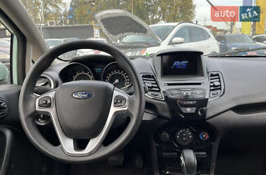Хетчбек Ford Fiesta 2017 в  фото 12 Хетчбек Ford Fiesta 2017 в