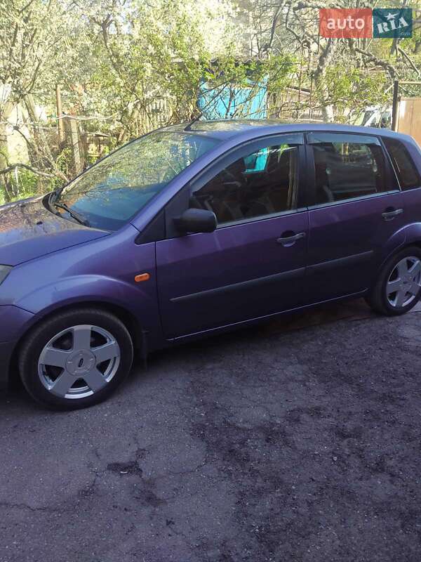 Хетчбек Ford Fiesta 2006 в Полтаві фото 3 Хетчбек Ford Fiesta 2006 в Полтаві